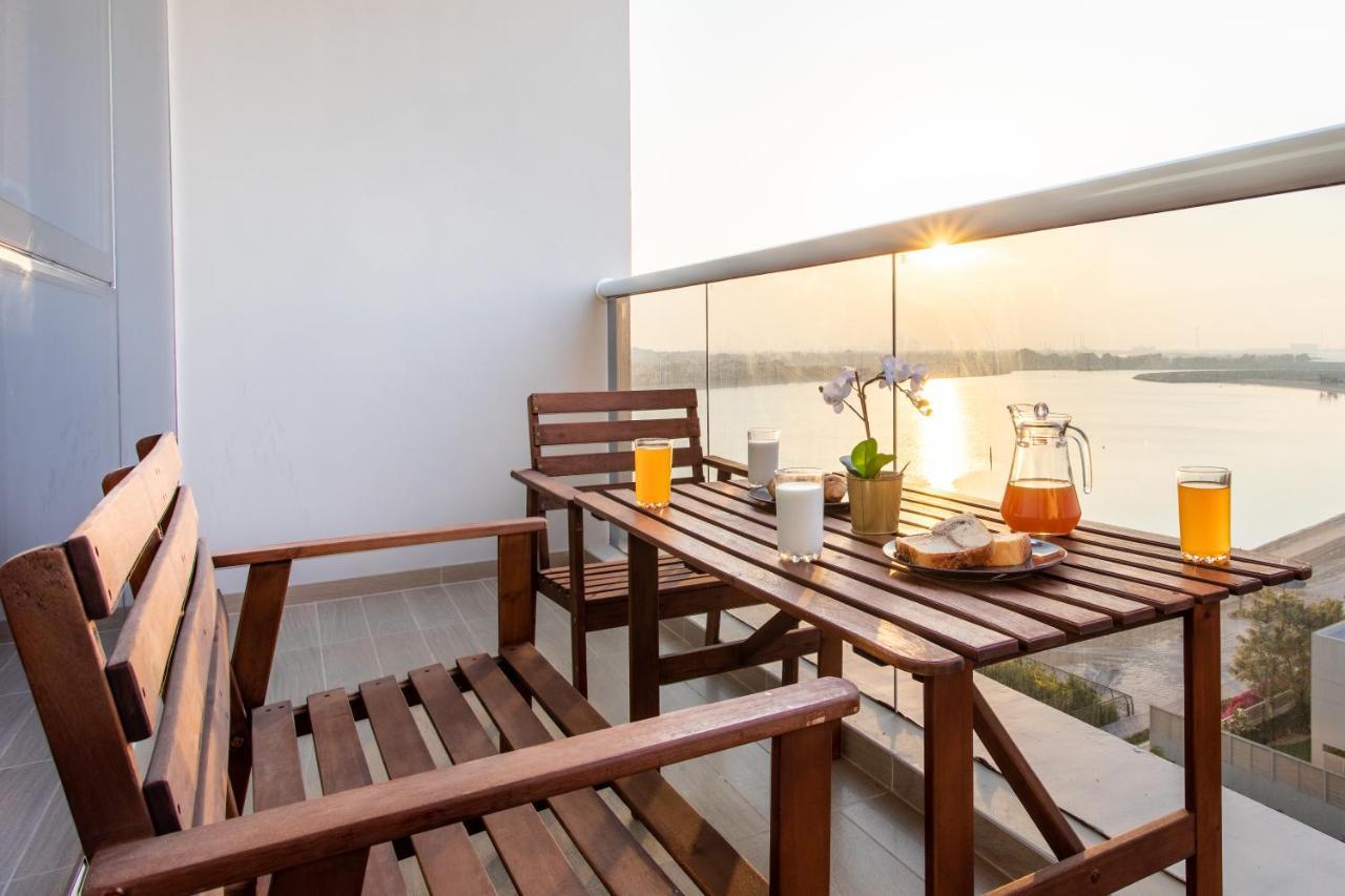 Live In The Middle Of Lagoons And Sea Рас-эль-Хайма Экстерьер фото